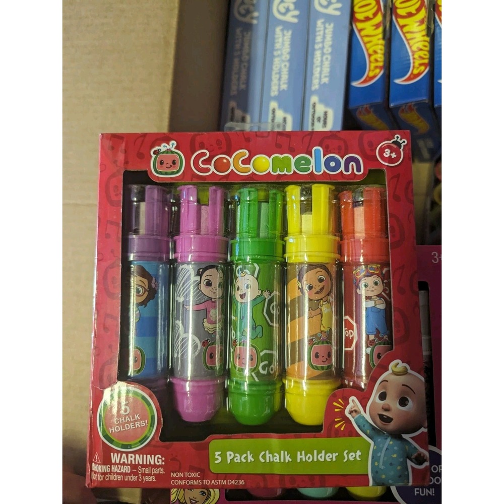 Cocomelon 5 Pack Chalk & Holder Set‎